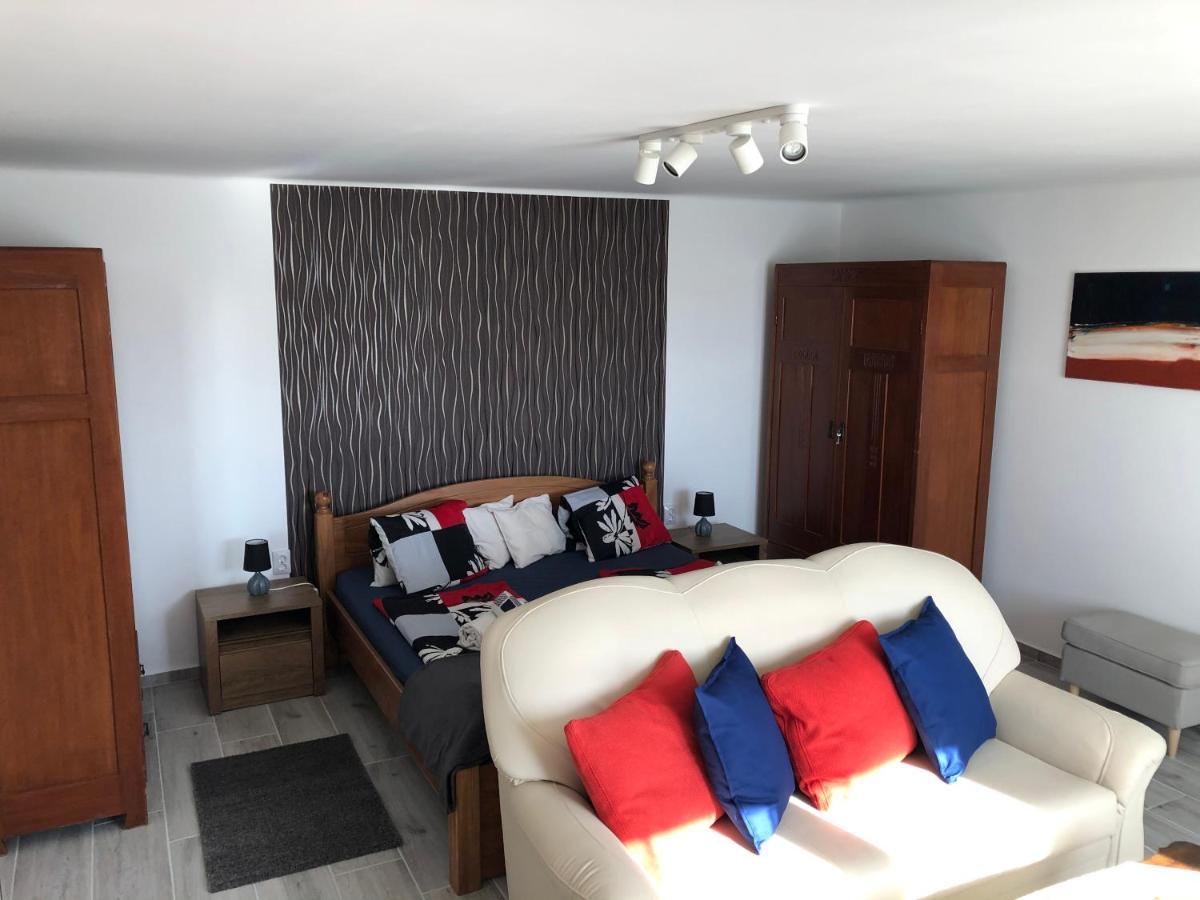 Leander Apartman Balatonakali Zewnętrze zdjęcie